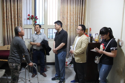 西安市残疾人辅助器具服务中心赴长安区开展2016年度辅助器具适配人户回访工作