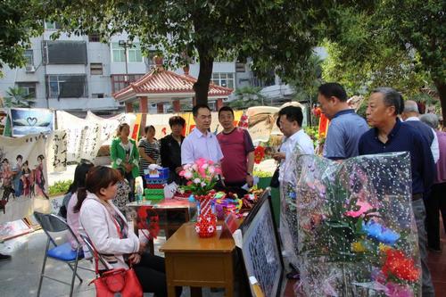 西安市聋人协会参加高陵区第二十七次全国助残日残疾人艺术家慈善义卖活动