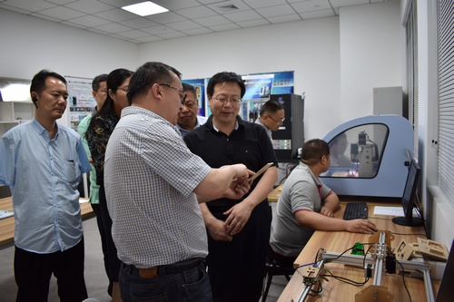 高端数控技术残疾人公益培训正式启动