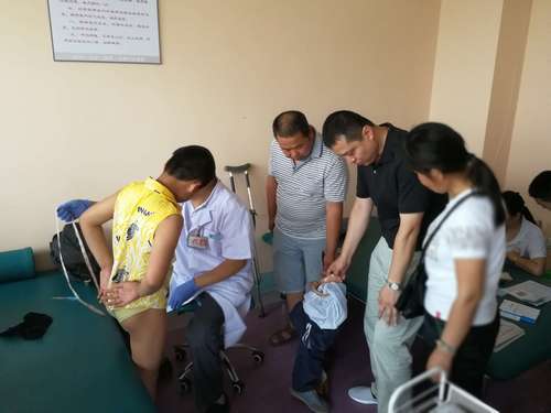 西安市残疾人辅助器具服务中心开展2017年度第一阶段 “十三五”假肢装配项目集中取型工作