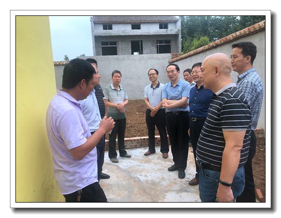 市残联、市委网信办赴周至县翠峰镇 新联村开展帮扶调研工作