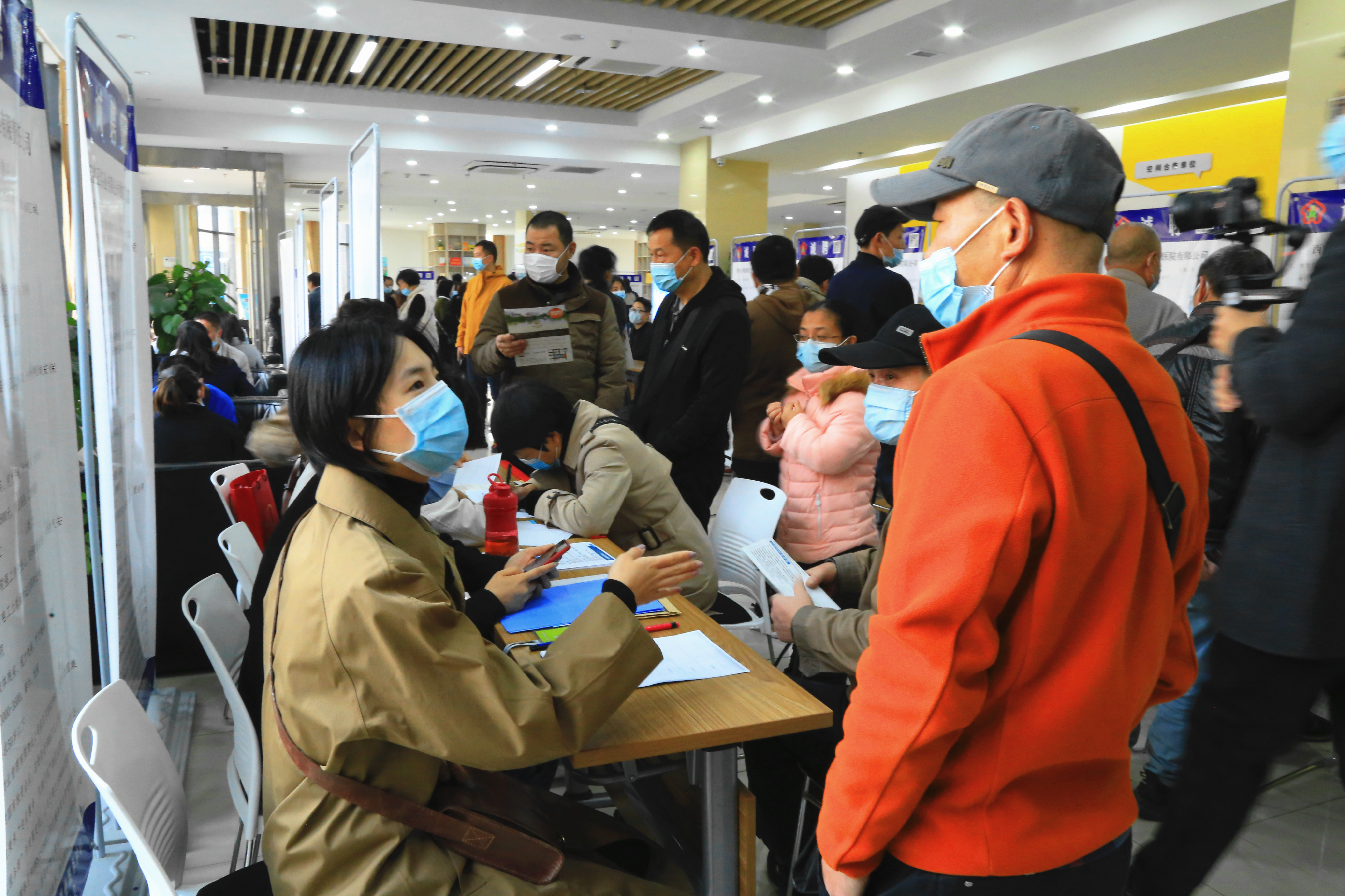 西安市残疾人公益招聘会成功举办