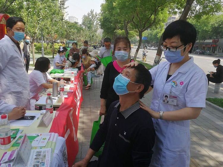 西安市残联开展第三十次全国助残日活动