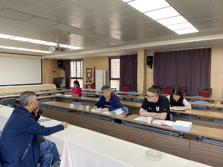 市残疾人辅具中心开展辅具项目招标参数专家论证会