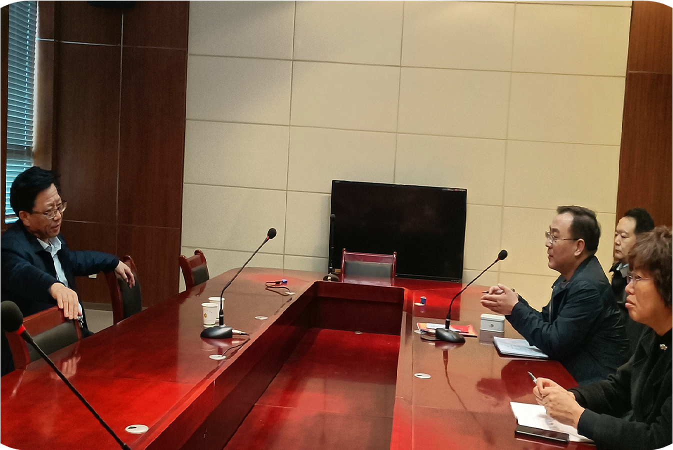 西安市残联党组书记、理事长赵寅科调研市残疾人劳动就业服务中心工作