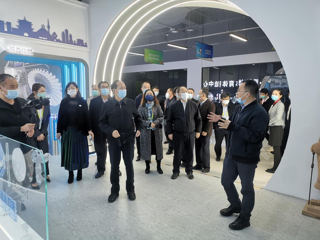 国家体育总局局长苟仲文莅临残特奥会赛事指挥中心视察工作