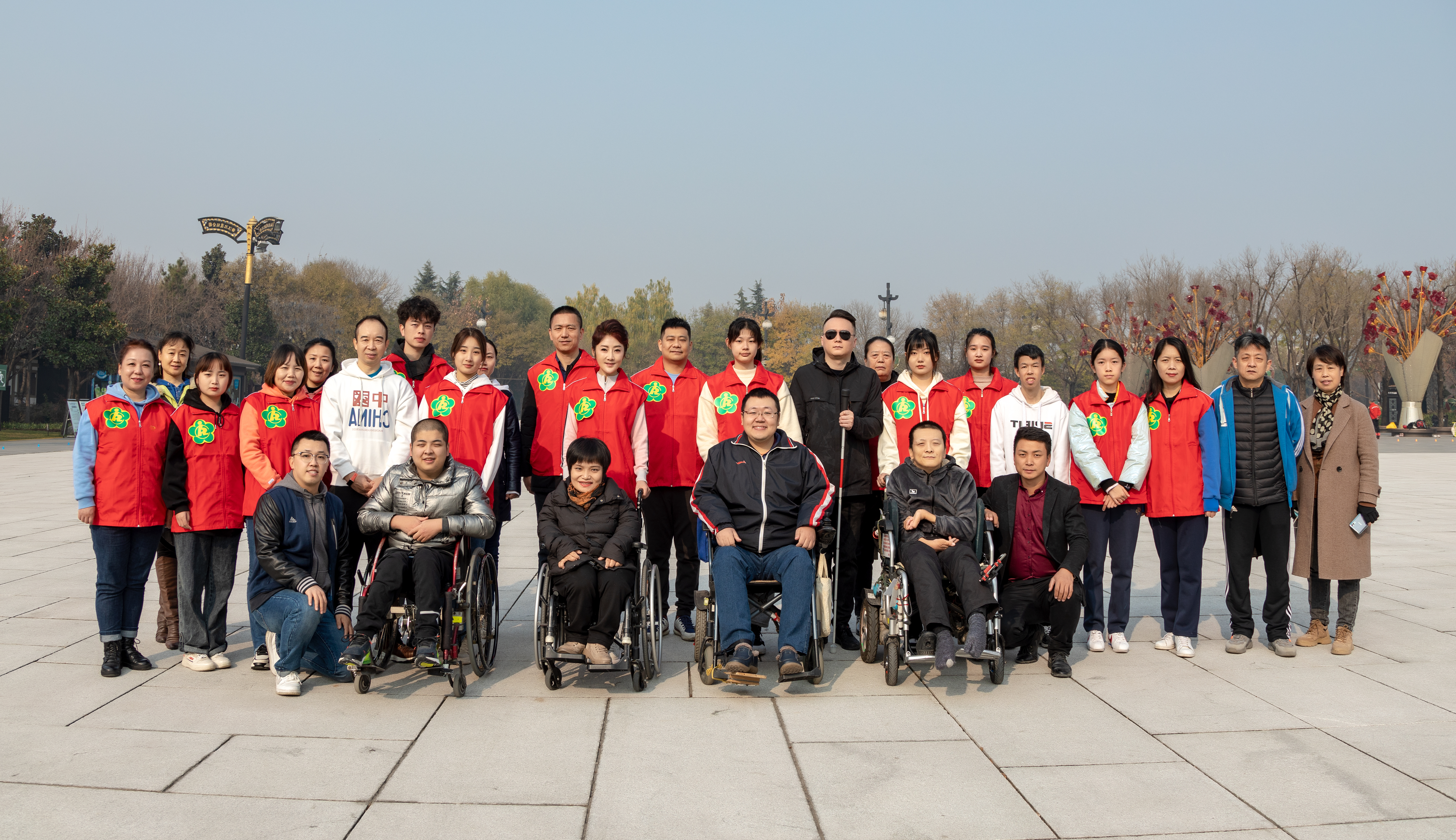 创新工作思路  探索开展助残志愿服务新形式