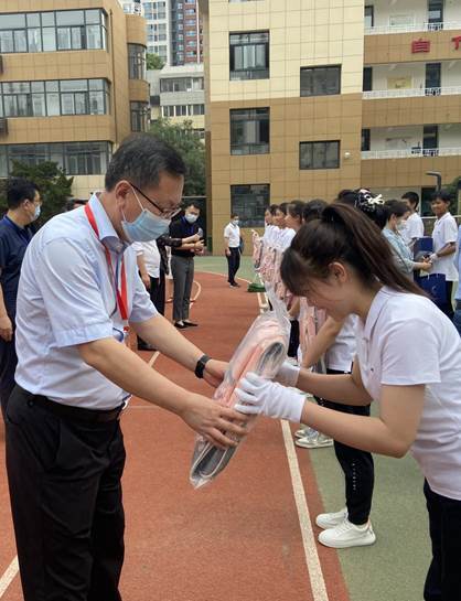 : 3bd0bbb5864cc10f8ae2a53d83ecf41